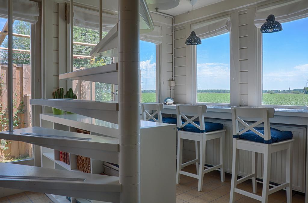 Artistiek Vakantiehuisje Хулст Екстериор снимка